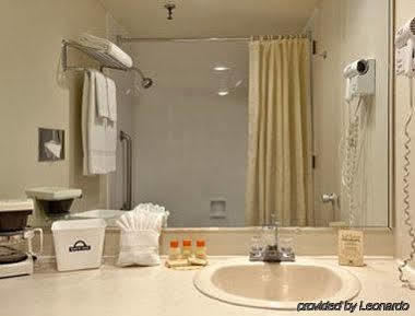 Days Inn Missoula University Екстериор снимка